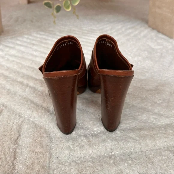 YSL Heel - Picture 6 of 11